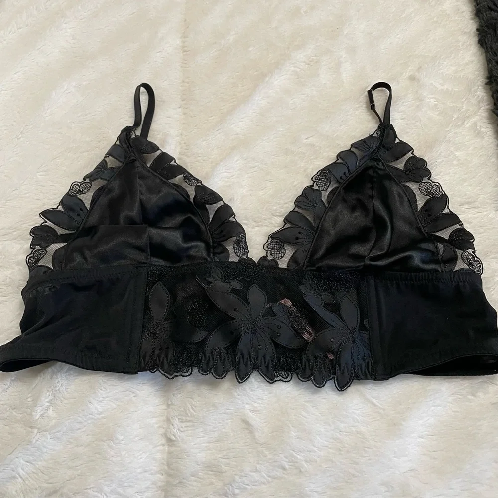 Victoria Secret Black Floral Longline Bralette - Picture 3 of 9